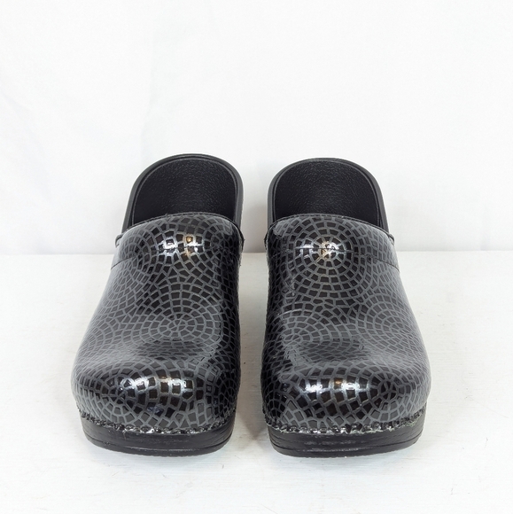 Dansko Grey Black Patent Tooled Geometric Mosaic Leather Professional Clogs - Picture 3 of 7